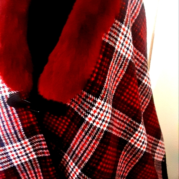 NWOT Wool Blend Cape - Picture 5 of 7